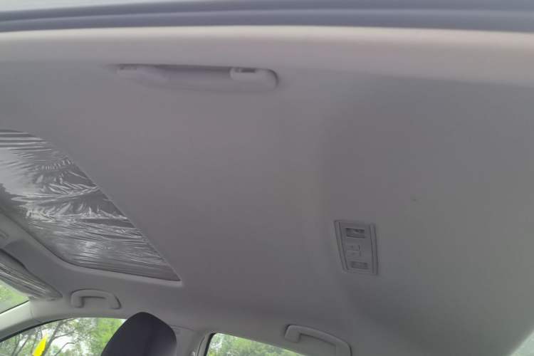 Used Volkswagen Bora 2020 1.5L Automatic Comfort Model Headliner