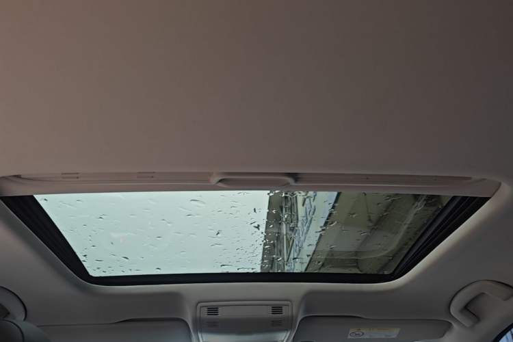 Used Volkswagen Bora 2020 1.5L Automatic Comfort Model Headliner