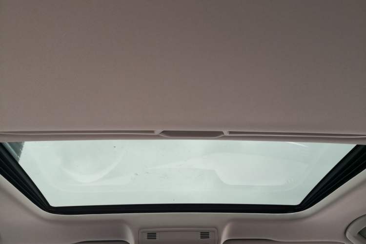 Used Volkswagen Bora 2020 1.5L Automatic Comfort Model Headliner