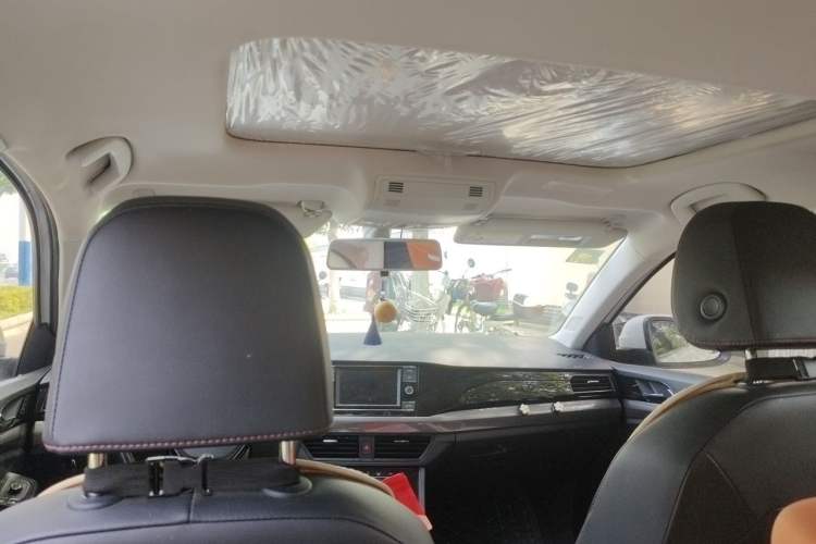 Used Volkswagen Bora 2020 1.5L Automatic Elite Version Headliner