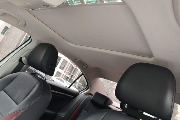 Used Volkswagen Bora 2020 1.5L Automatic Elite Version Headliner