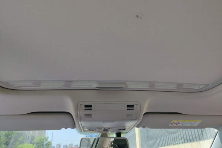 Used Volkswagen Bora 2020 1.5L Automatic Elite Version Headliner