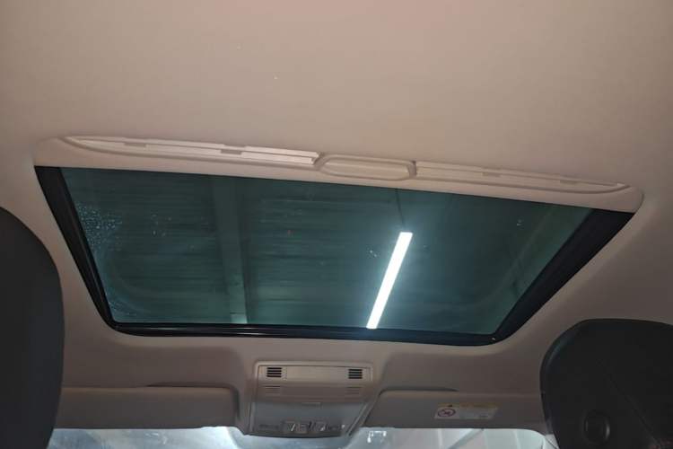 Used Volkswagen Bora 2020 1.5L Manual Comfort Version Headliner
