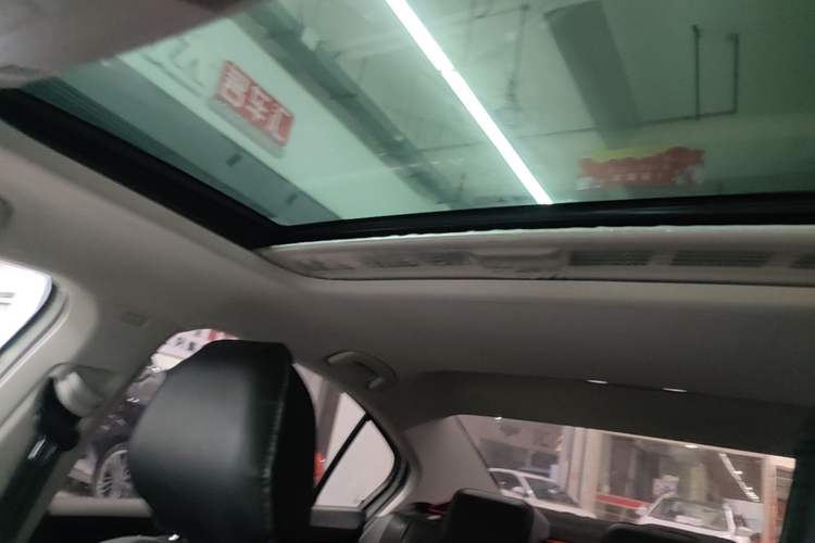 Used Volkswagen Bora 2020 1.5L Automatic Luxury Model Headliner