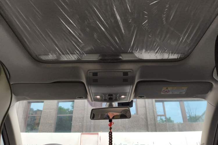 Used Volkswagen Bora 2020 1.5L Automatic Elite Version Headliner