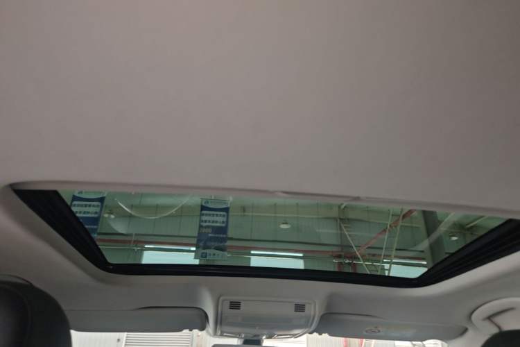 Used Volkswagen Bora 2020 1.5L Automatic Elite Version Headliner