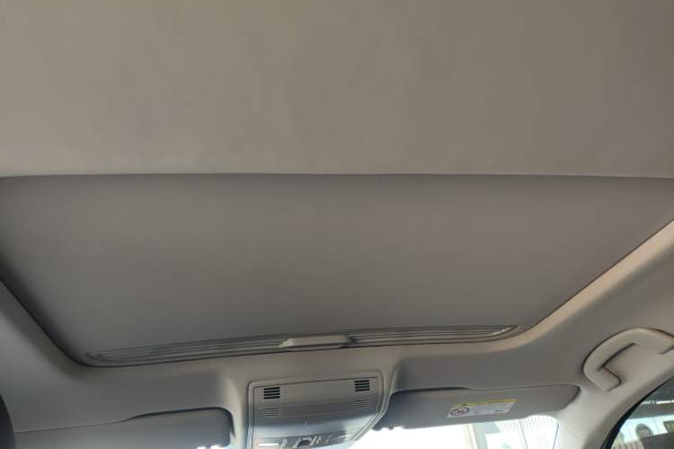 Used Volkswagen Bora 2020 1.5L Automatic Comfort Model Headliner