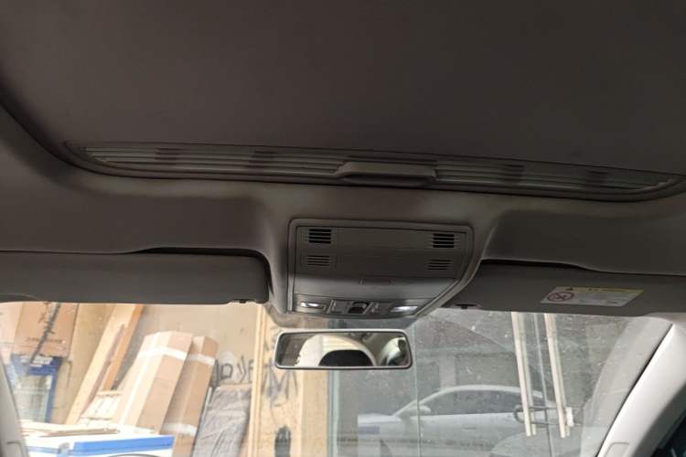 Used Volkswagen Bora 2020 1.5L Automatic Comfort Model Headliner