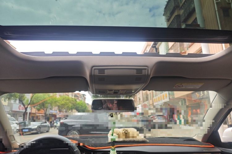 Used Volkswagen Bora 2020 1.5L Automatic Comfort Model Headliner