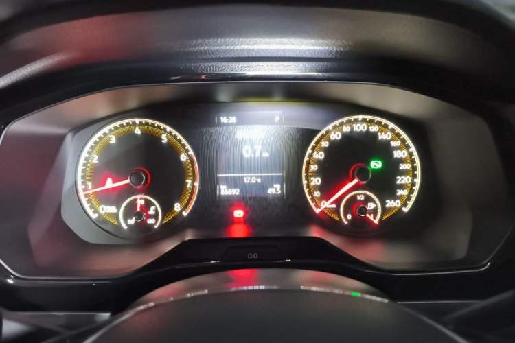 Used Volkswagen Bora 2020 1.5L Automatic Elite Version Instrument Cluster