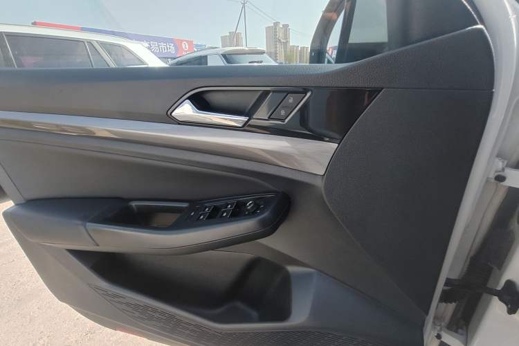 Used Volkswagen Bora 2020 1.5L Automatic Comfort Model Interior 2