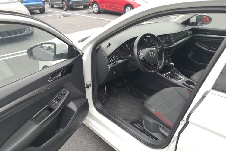 Used Volkswagen Bora 2020 1.5L Automatic Comfort Model Interior 3