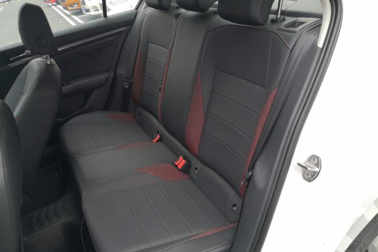 Used Volkswagen Bora 2020 1.5L Automatic Comfort Model Interior 4