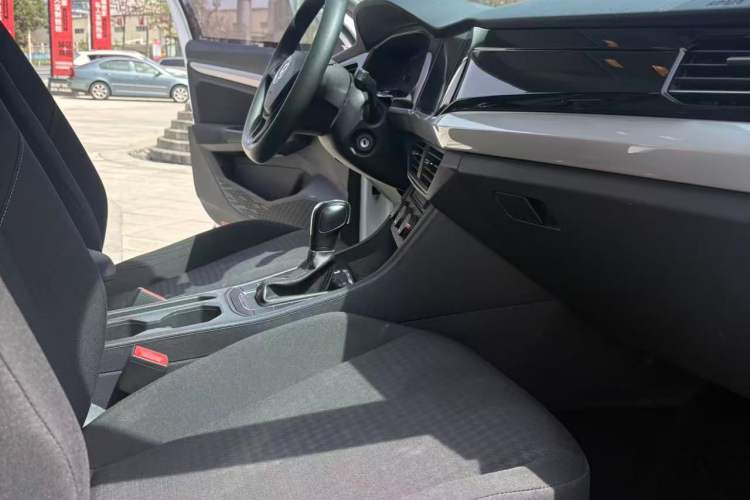 Used Volkswagen Bora 2020 1.5L Automatic Fashion Edition Interior 6