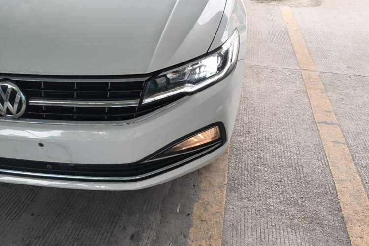Used Volkswagen Bora 2020 1.5L Automatic Comfort Model Left Front Headlight