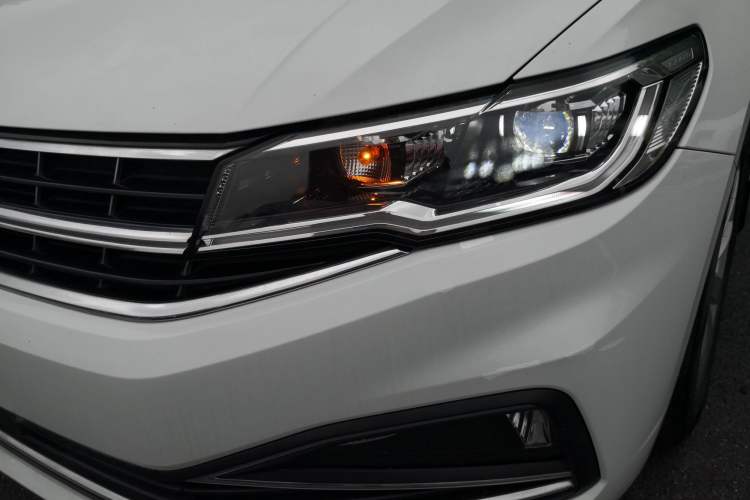 Used Volkswagen Bora 2020 1.5L Automatic Comfort Model Left Front Headlight