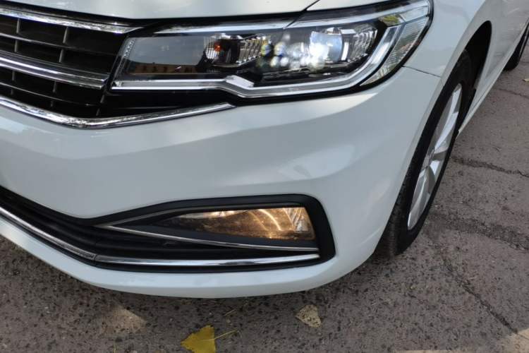 Used Volkswagen Bora 2020 1.5L Automatic Comfort Model Left Front Headlight