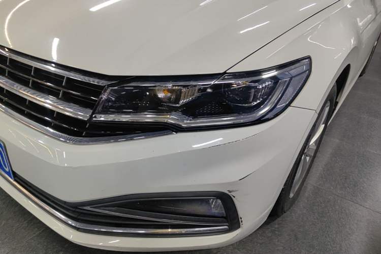 Used Volkswagen Bora 2020 1.5L Automatic Comfort Model Left Front Headlight
