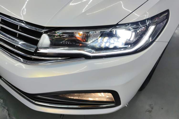 Used Volkswagen Bora 2020 1.5L Automatic Comfort Model Left Front Headlight