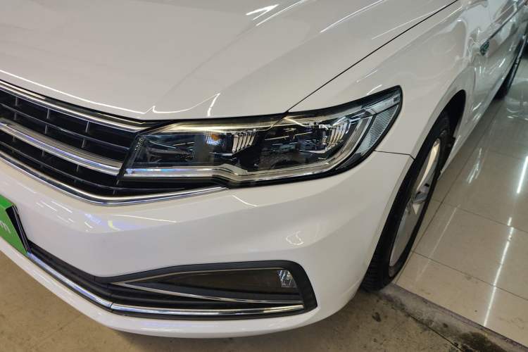 Used Volkswagen Bora 2020 1.5L Automatic Comfort Model Left Front Headlight