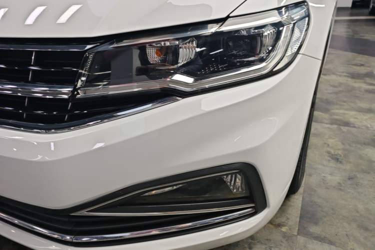 Used Volkswagen Bora 2020 1.5L Automatic Elite Version Left Front Headlight