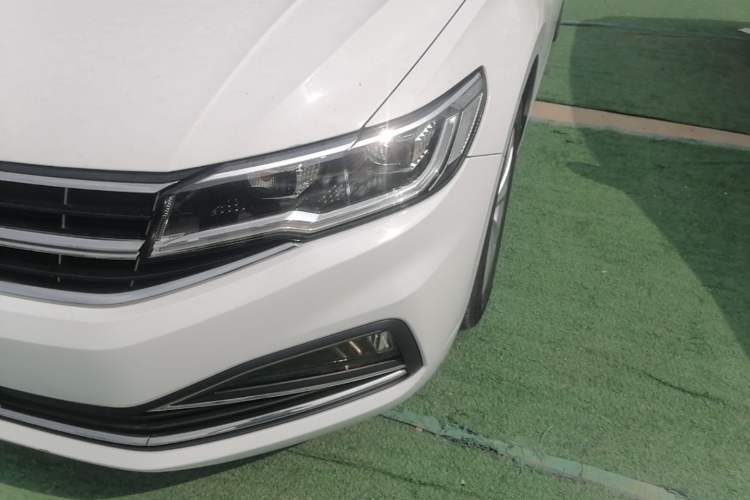Used Volkswagen Bora 2020 1.5L Automatic Comfort Model Left Front Headlight
