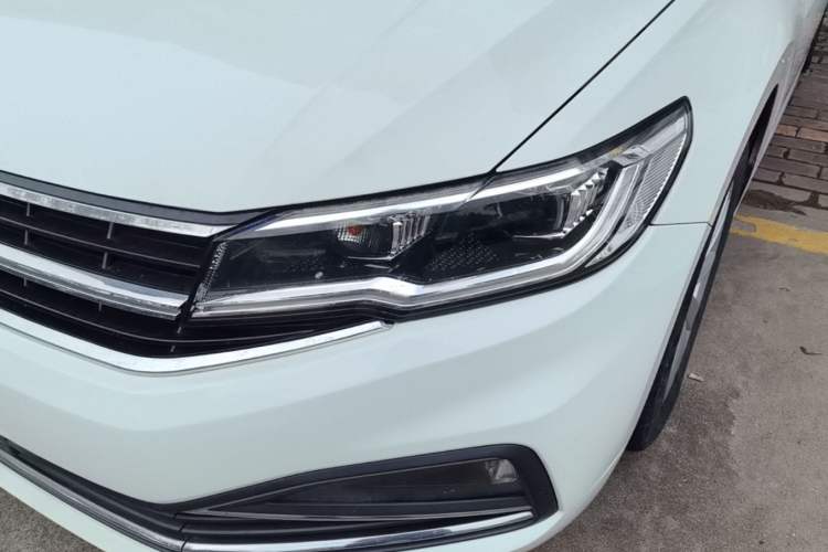 Used Volkswagen Bora 2020 1.5L Automatic Comfort Model Left Front Headlight
