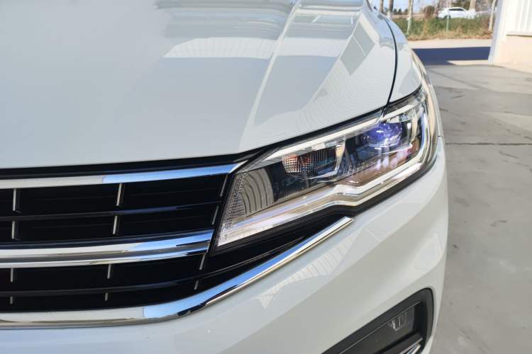 Used Volkswagen Bora 2020 1.5L Automatic Comfort Model Left Front Headlight