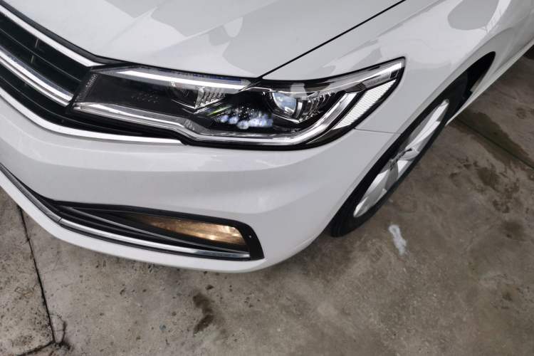 Used Volkswagen Bora 2020 1.5L Automatic Comfort Model Left Front Headlight