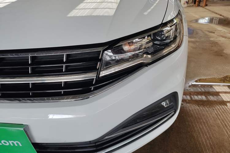 Used Volkswagen Bora 2020 1.5L Automatic Comfort Model Left Front Headlight