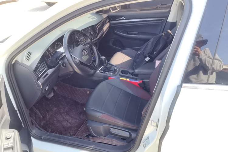 Used Volkswagen Bora 2020 1.5L Automatic Elite Version Left Front Seat