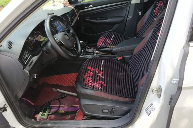 Used Volkswagen Bora 2020 1.5L Automatic Elite Version Left Front Seat