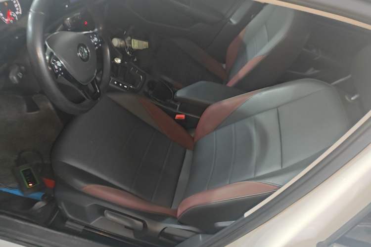 Used Volkswagen Bora 2020 1.5L Manual Comfort Version Left Front Seat
