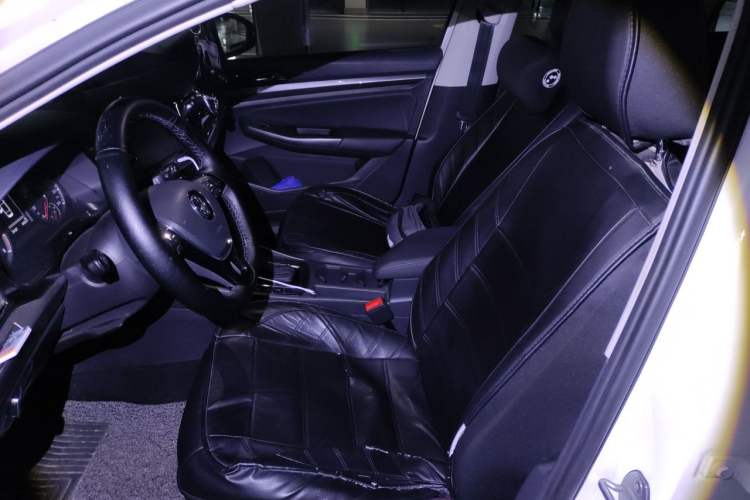 Used Volkswagen Bora 2020 1.5L Automatic Comfort Model Left Front Seat