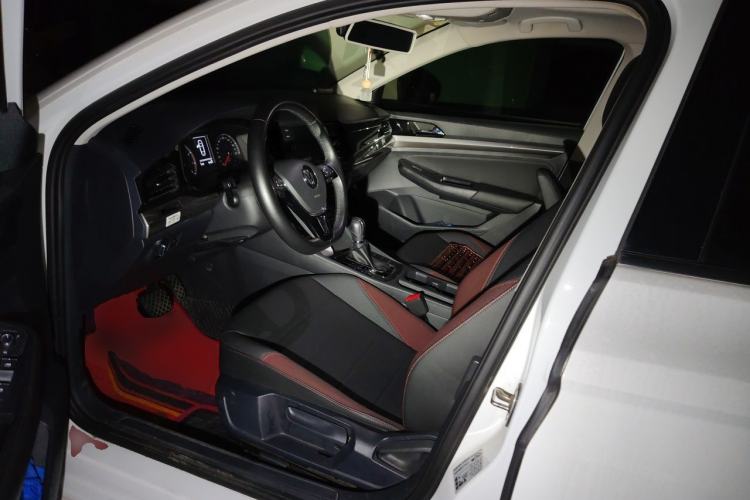 Used Volkswagen Bora 2020 1.5L Automatic Elite Version Left Front Seat