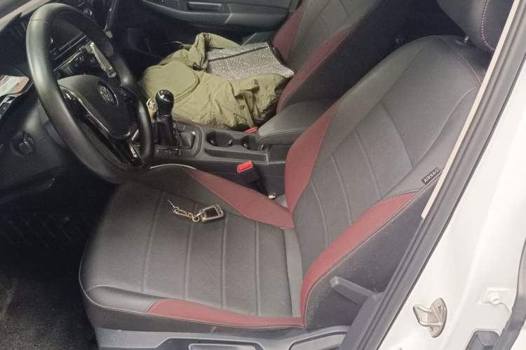 Used Volkswagen Bora 2020 1.5L Manual Comfort Version Left Front Seat