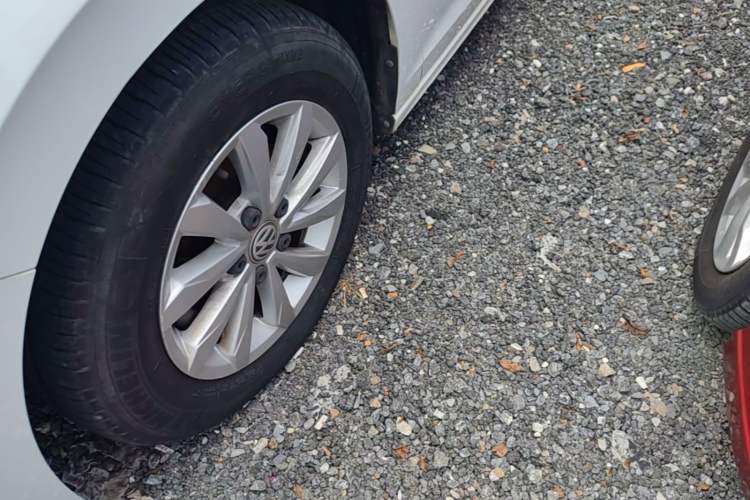 Used Volkswagen Bora 2020 1.5L Automatic Fashion Edition Left Front Wheel Hub
