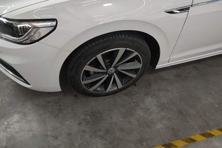 Used Volkswagen Bora 2020 1.5L Automatic Luxury Model Left Front Wheel Hub