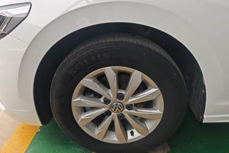 Used Volkswagen Bora 2020 1.5L Automatic Fashion Edition Left Front Wheel Hub