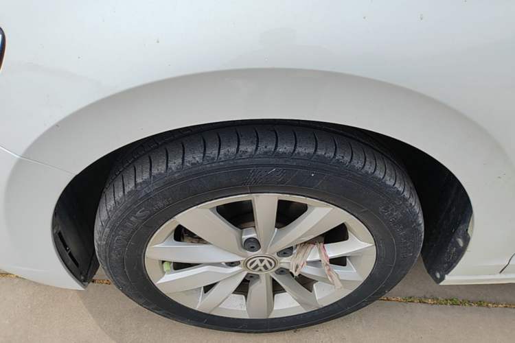 Used Volkswagen Bora 2020 1.5L Automatic Comfort Model Left Front Wheel Hub