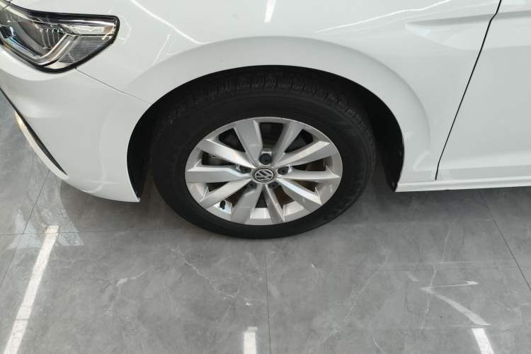 Used Volkswagen Bora 2020 1.5L Automatic Fashion Edition Left Front Wheel Hub