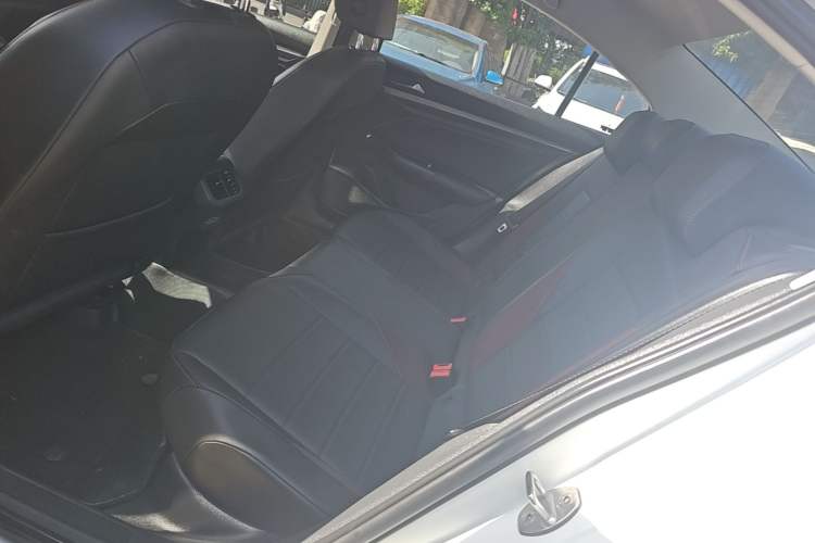 Used Volkswagen Bora 2020 1.5L Automatic Elite Version Left Rear Seat