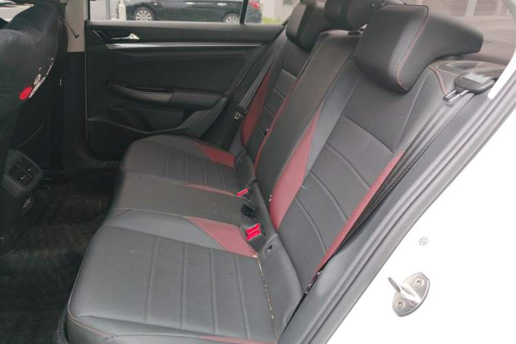 Used Volkswagen Bora 2020 1.5L Automatic Elite Version Left Rear Seat