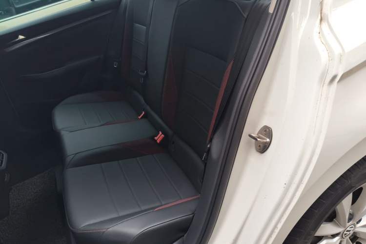 Used Volkswagen Bora 2020 1.5L Automatic Elite Version Left Rear Seat