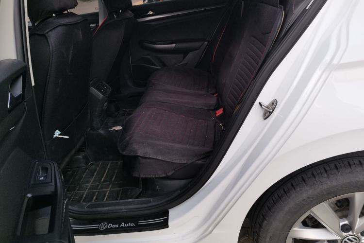 Used Volkswagen Bora 2020 1.5L Automatic Elite Version Left Rear Seat