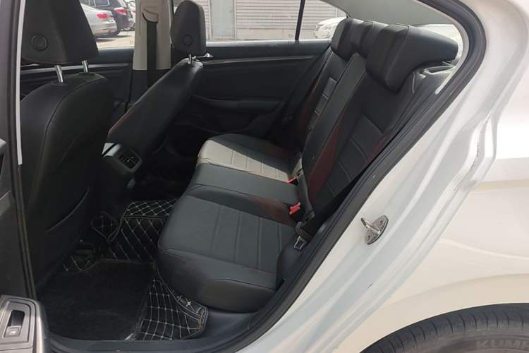Used Volkswagen Bora 2020 1.5L Automatic Elite Version Left Rear Seat