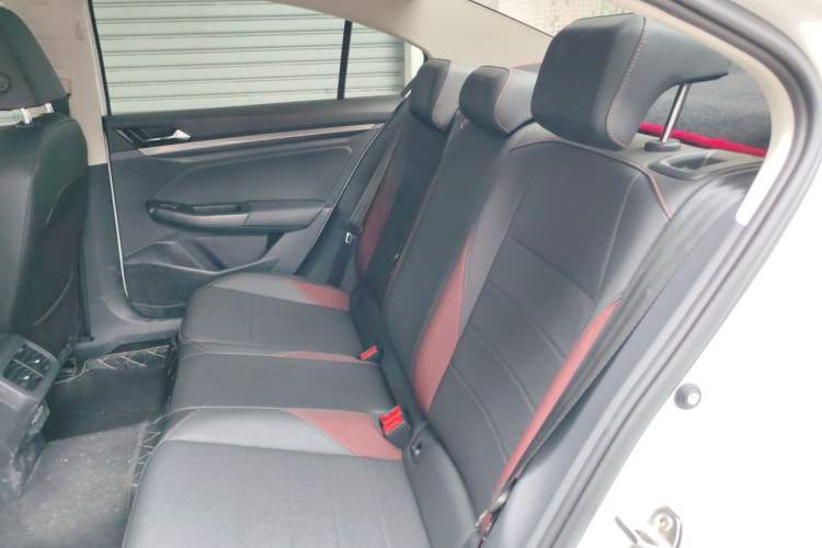 Used Volkswagen Bora 2020 1.5L Automatic Elite Version Left Rear Seat