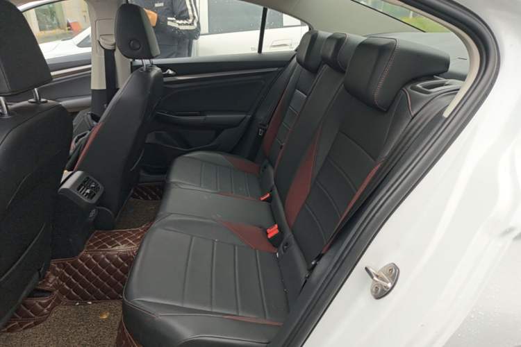 Used Volkswagen Bora 2020 1.5L Automatic Elite Version Left Rear Seat