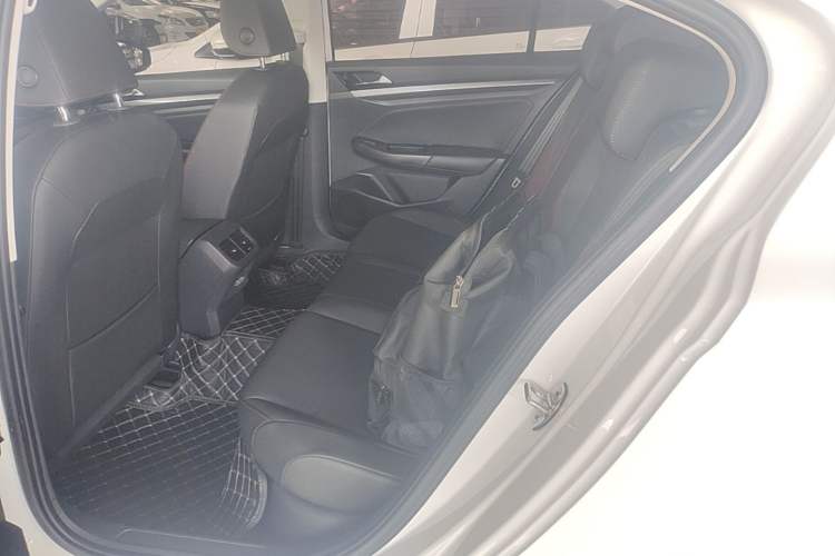 Used Volkswagen Bora 2020 1.5L Automatic Elite Version Left Rear Seat