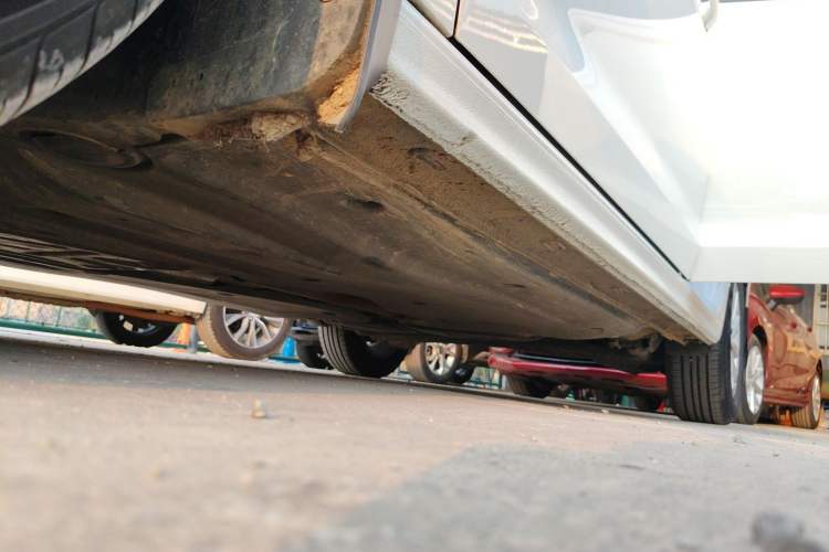 Used Volkswagen Bora 2020 1.5L Automatic Fashion Edition Left Side Sill